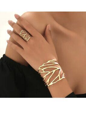 Leaf Bracelet Ring Set Gold Artistic Trendy Stylish Greek Goddess Bold Statement